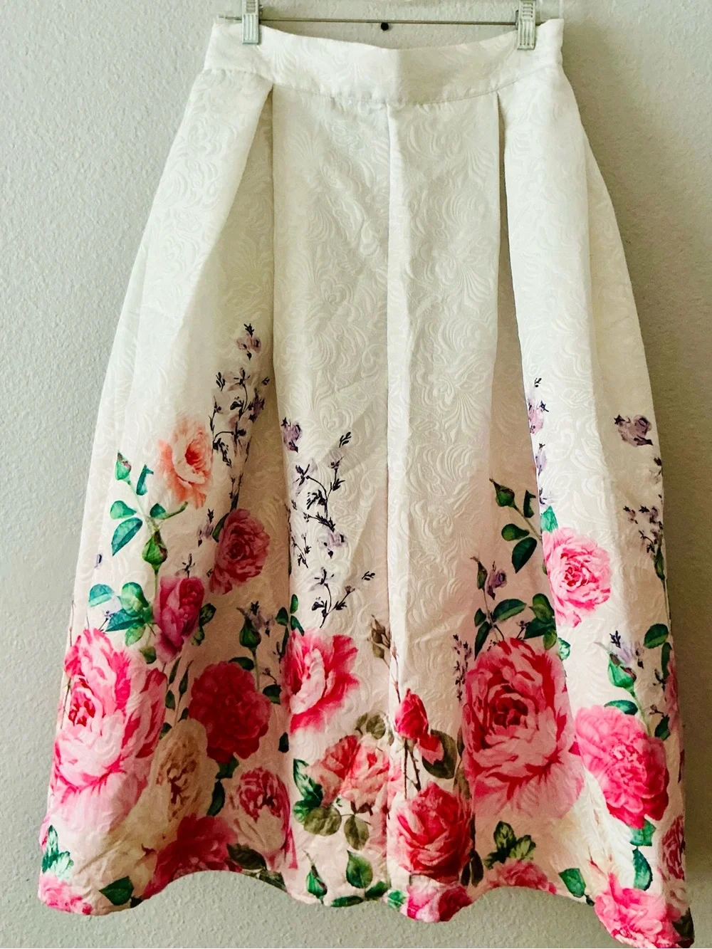 SHEIN L Belle Boxy Pleated Floral Jacquard White Circle Skirt  Floral Bouquet